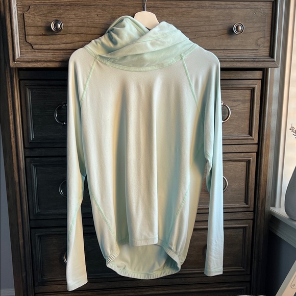 lululemon athletica Tops - LULULEMON HEALTHY HEART FRESH TEAL PULLOVER BUTTERY SOFT Mint Size L